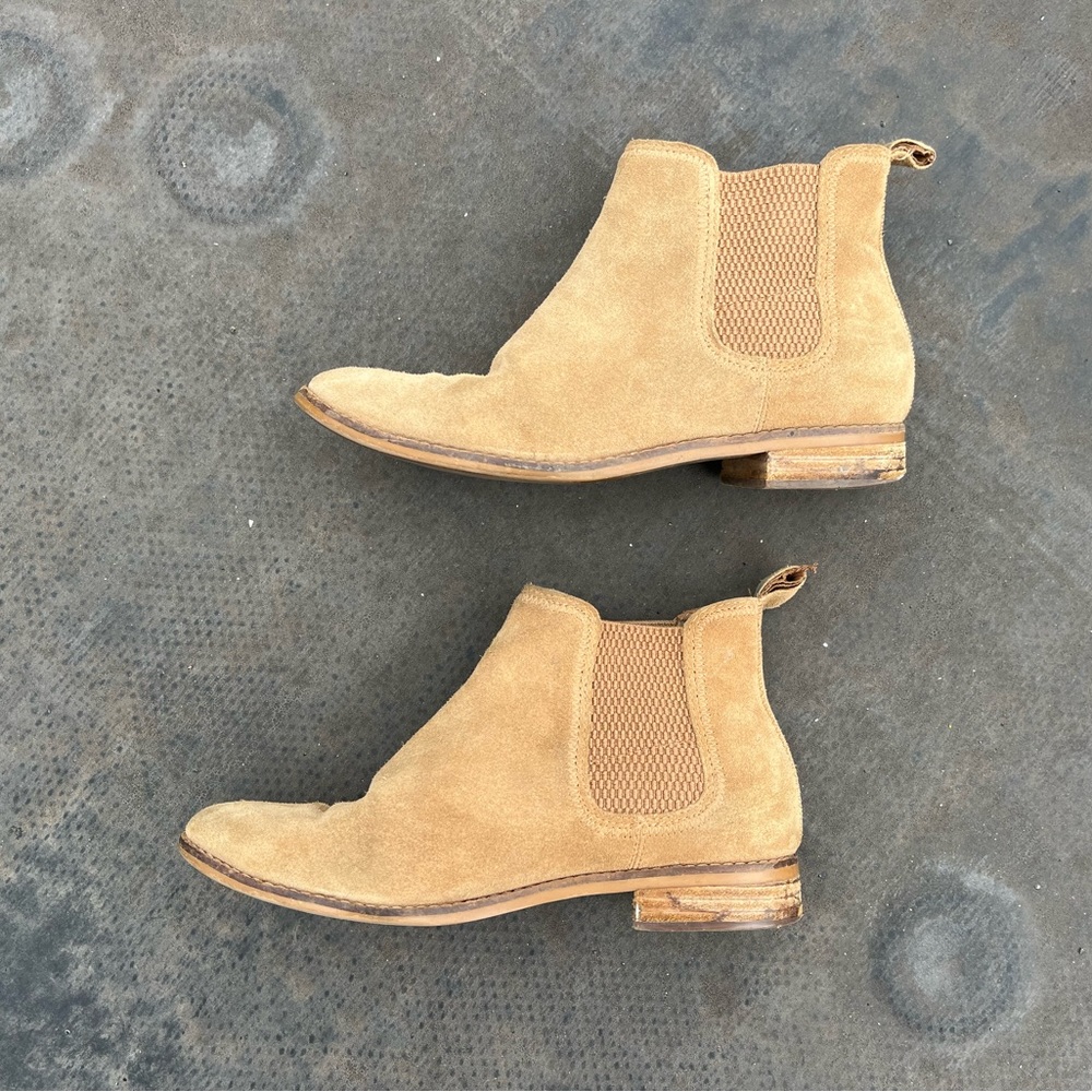 Toms Ella Toffee Suede Booties | size 8